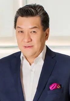 尊龙AG旗舰厅董事长，首席执行官兼联合创始人